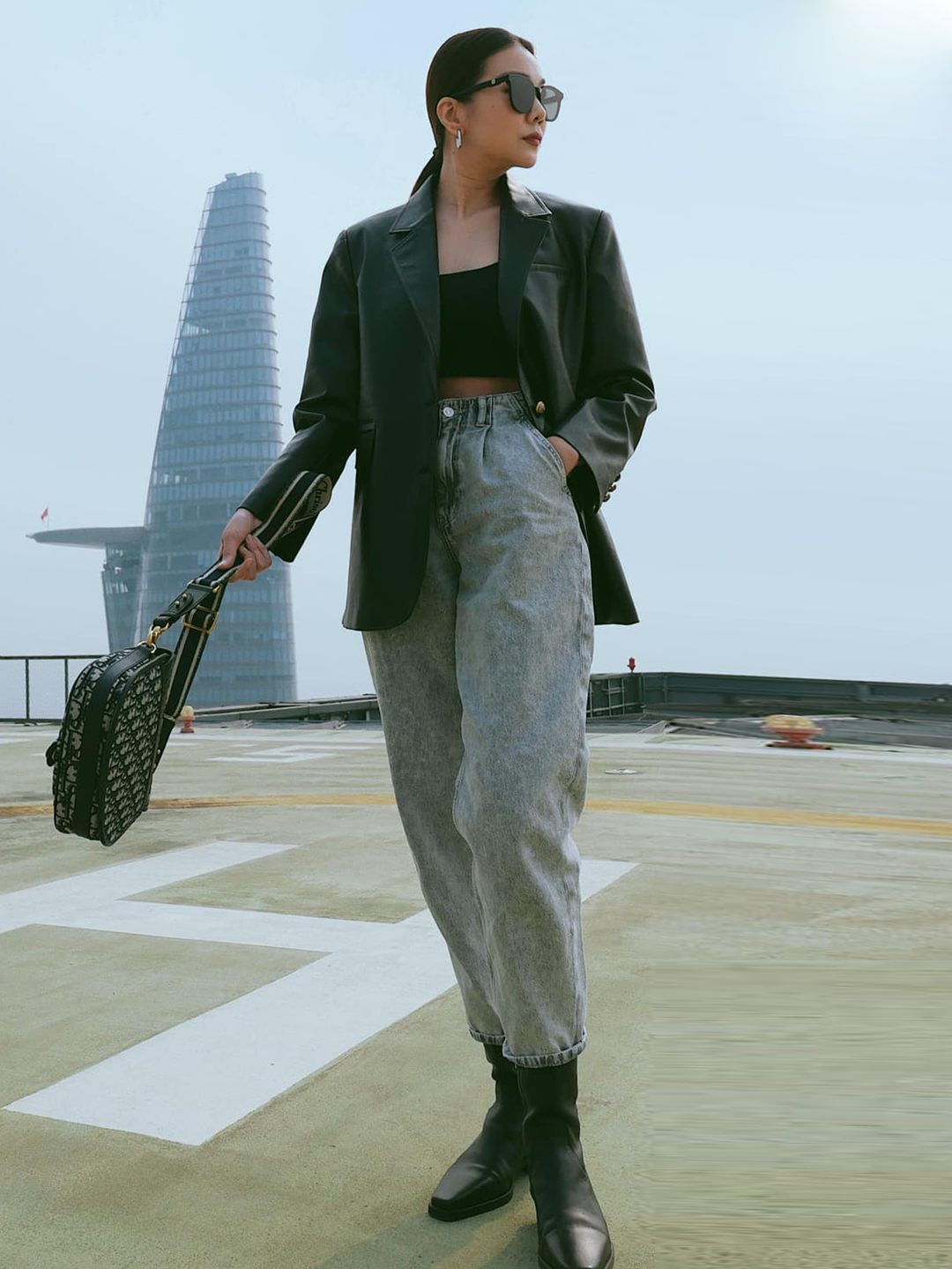 Gợi ý 10 outfit công sở từ sở thích phối đồ với blazer của Thanh Hằng - Ảnh 3