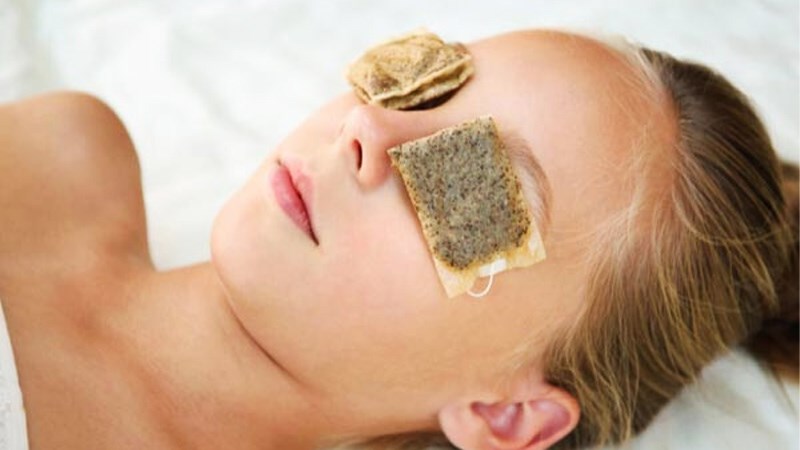 5 cách đánh bay quầng thâm mắt cấp tốc cho những cô nàng phải thường xuyên chạy 