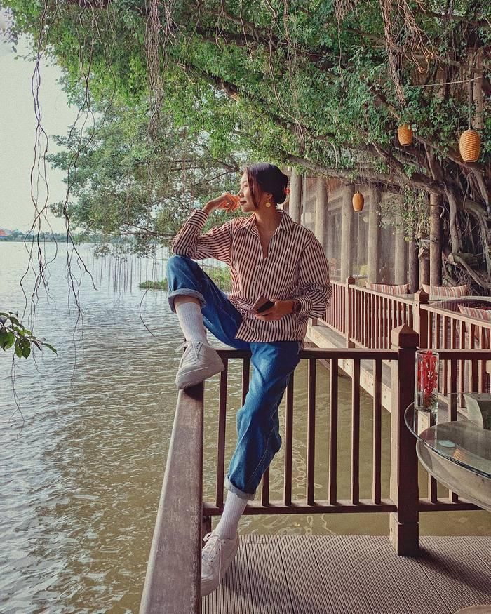Cảm hứng mặc đẹp áo sơ mi mùa hè từ street style của mỹ nhân Việt - Ảnh 7