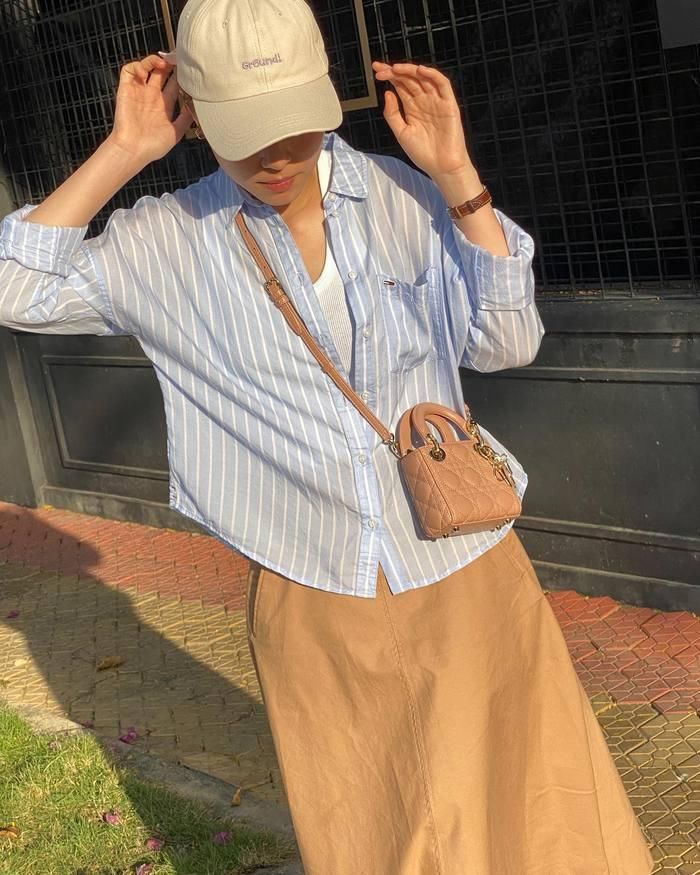 Cảm hứng mặc đẹp áo sơ mi mùa hè từ street style của mỹ nhân Việt - Ảnh 8