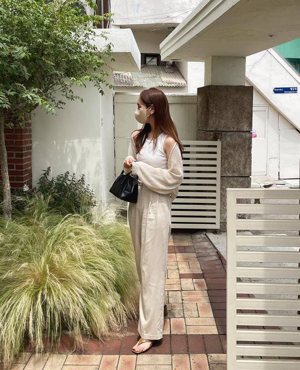 Instagram @eune_y Hàn Quốc thu hút 70.000 lượt theo dõi, 