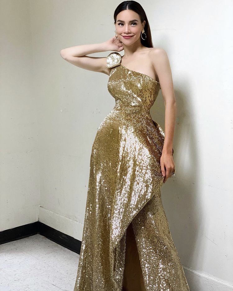 Những set đồ nếu không phải Hồ Ngọc Hà thì chẳng ai dám mặc thử - Ảnh 2