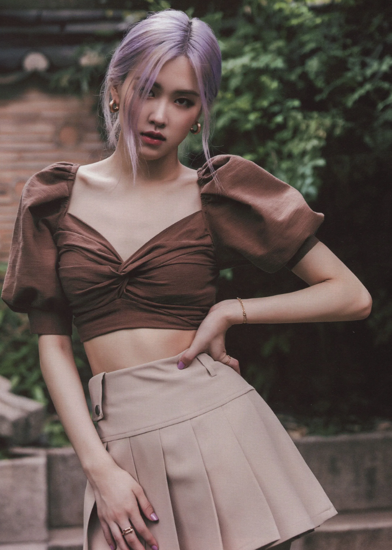 Mặc đẹp thời trang du lịch mùa hè từ 4 cô nàng của BLACKPINK - Ảnh 1