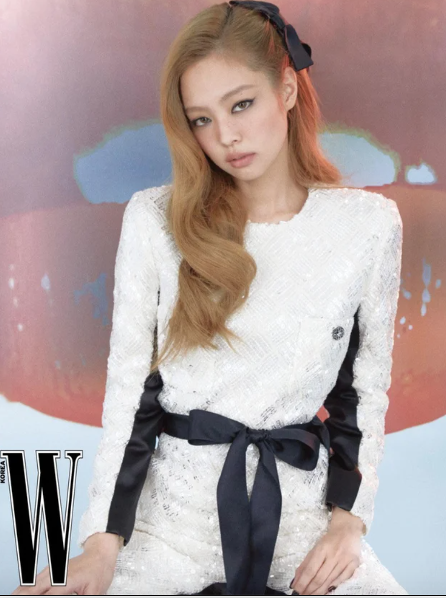 Bí quyết trông thời thượng của BLACKPINK khi đi dự show thời trang: Trang điểm tông khói, mắt đen - Ảnh 6