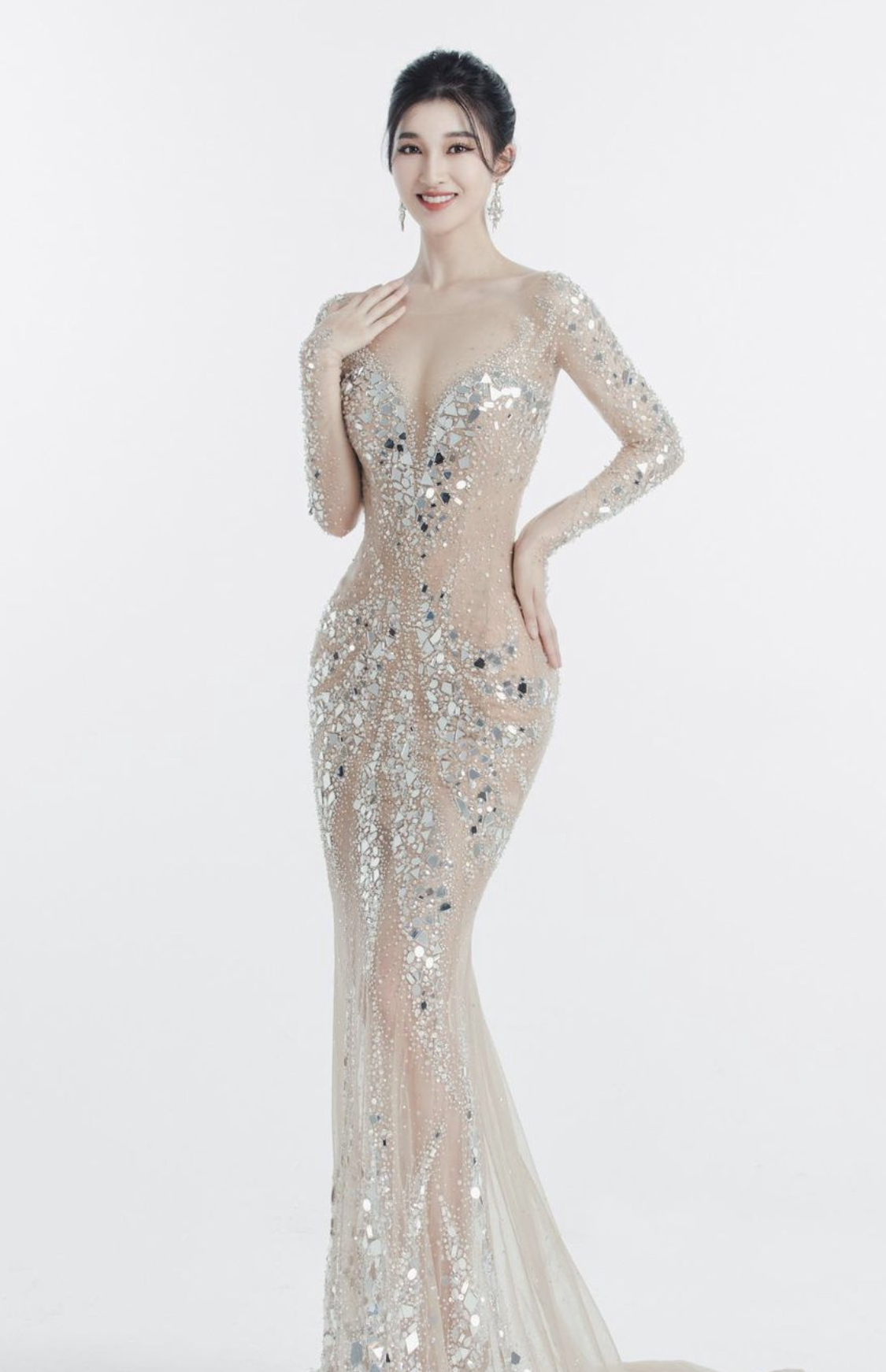 Mệnh danh Á hậu có làn da đẹp nhất Miss World 2022, Phương Nhi từng tự ti vì vết chàm trên trên mặt - Ảnh 1