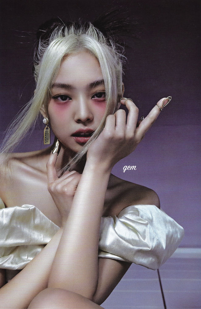 Tóc mái Jennie, nốt ruồi giả Jisoo ở 