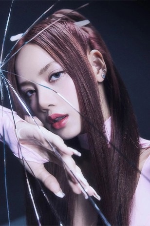 Tóc mái Jennie, nốt ruồi giả Jisoo ở 