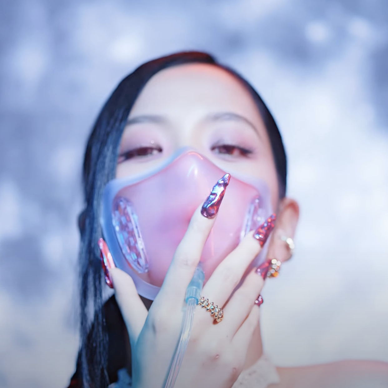 Tổng hợp tất cả những xu hướng làm đẹp từ MV 