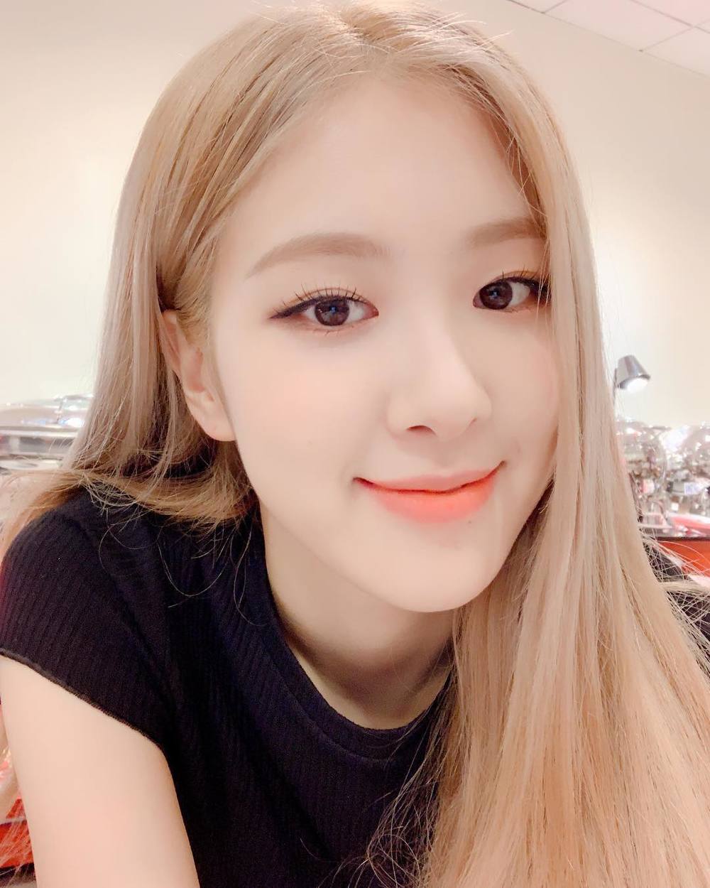6 bước dưỡng da được Rosé (BLACKPINK) áp dụng để có làn da trắng sứ trứ danh - Ảnh 4