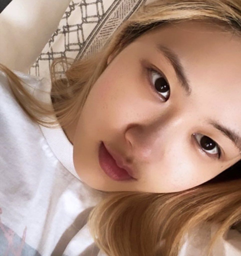 6 bước dưỡng da được Rosé (BLACKPINK) áp dụng để có làn da trắng sứ trứ danh - Ảnh 5