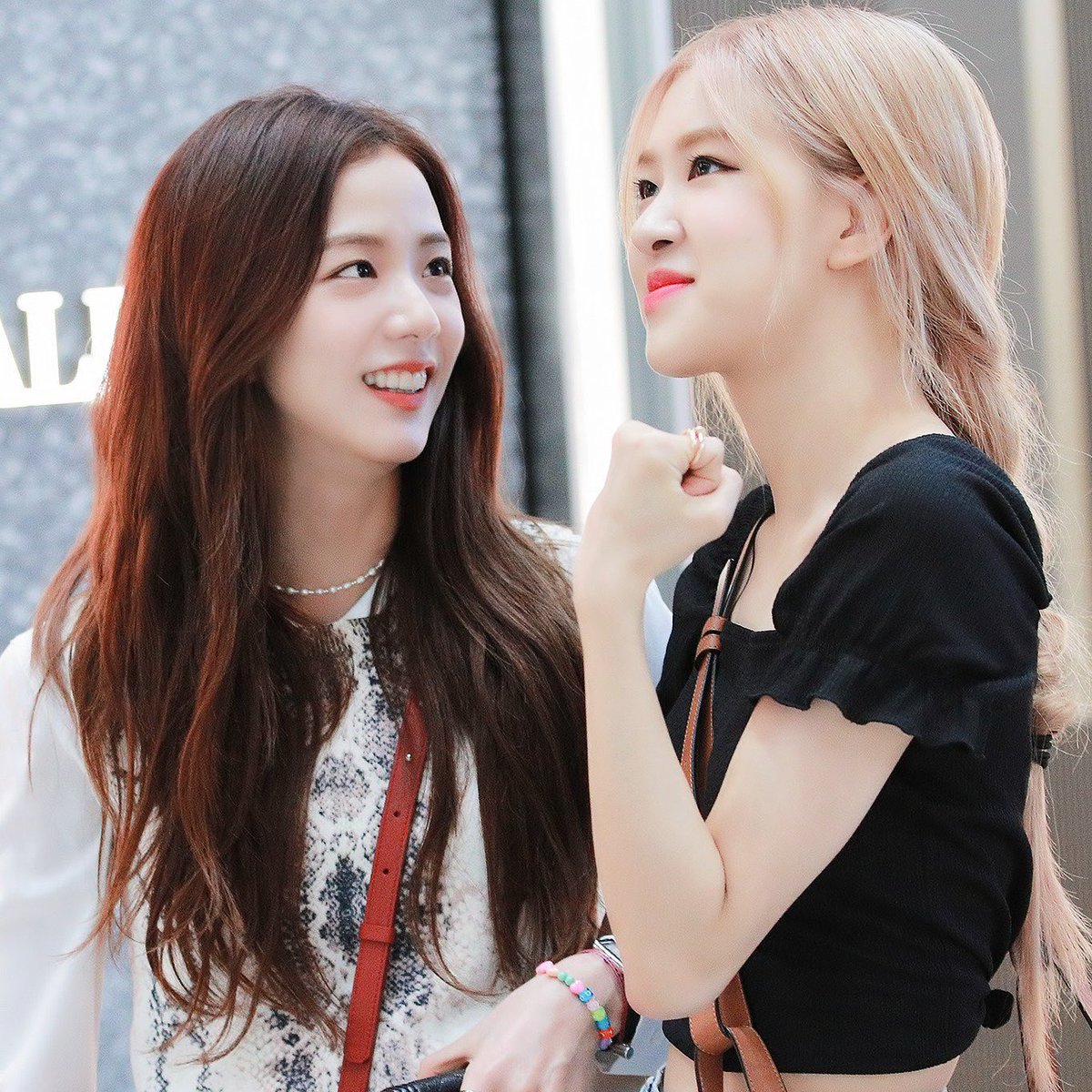 6 bước dưỡng da được Rosé (BLACKPINK) áp dụng để có làn da trắng sứ trứ danh - Ảnh 8