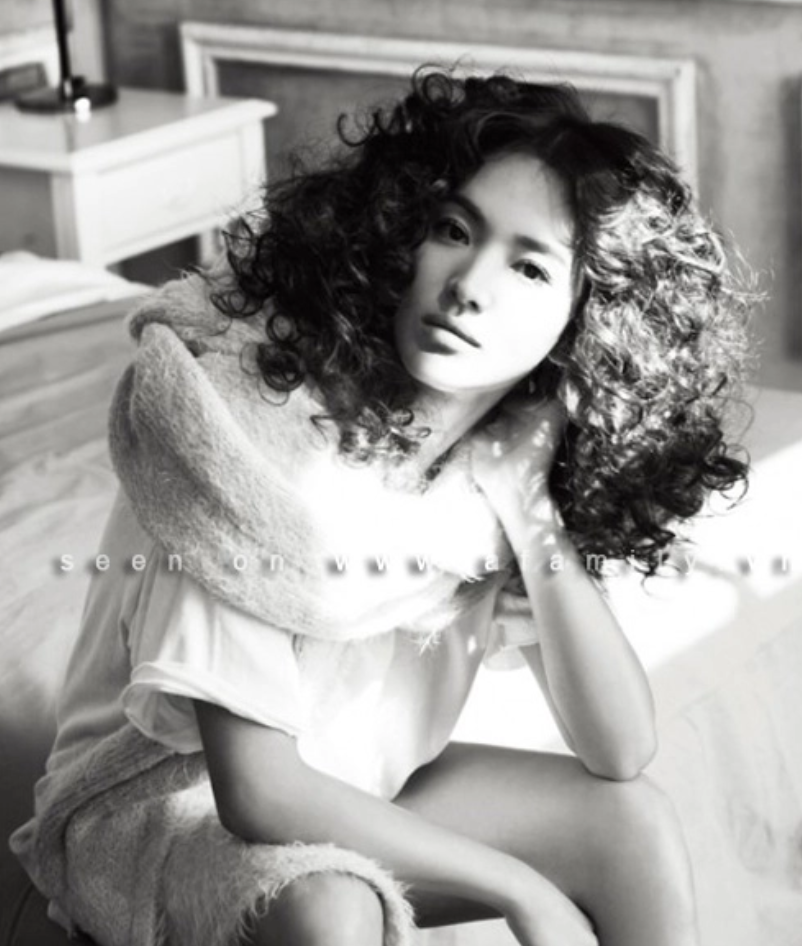 Những lần trang điểm khác lạ của Song Hye Kyo: Lúc 