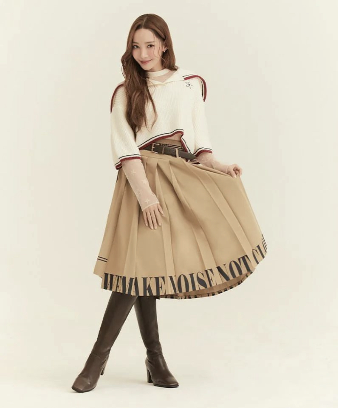 Thời trang mùa thu từ outfit dạo phố của 