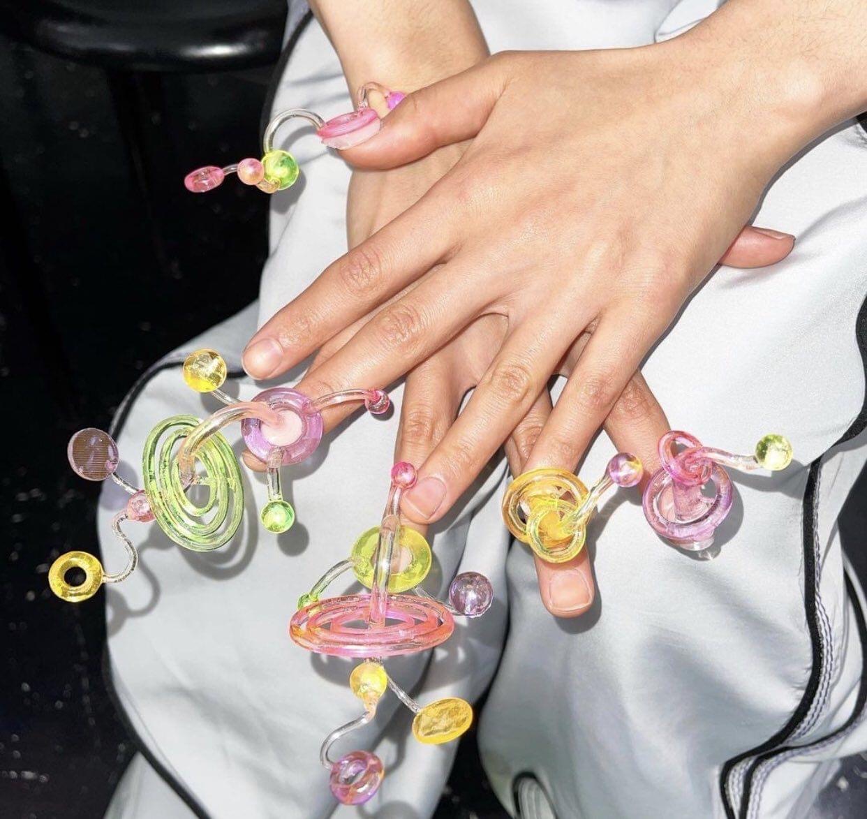 Thiết kế nail vượt xa khỏi 10 đầu ngón tay của nghệ sĩ Nhật Bản - Ảnh 1