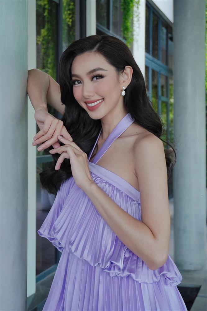 Thuỳ Tiên hay mặc váy ngủ ra phố để khoe thứ này - Ảnh 8