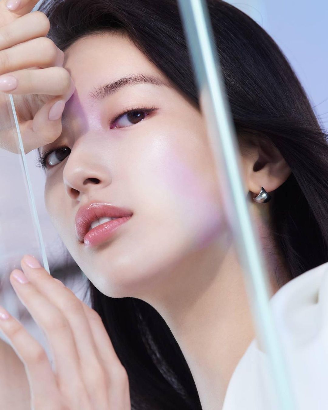 Dùng kem dưỡng ẩm thấy không hiệu quả, đó là vì bạn chưa áp dụng các mẹo skincare của gái Hàn - Ảnh 2