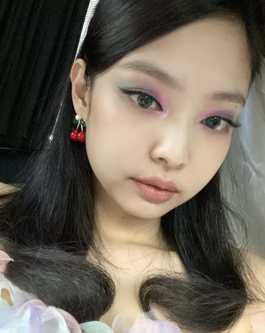 Jennie BLACKPINK là thành viên được thử nghiệm nhiều make-up lạ nhất nhóm - Ảnh 1