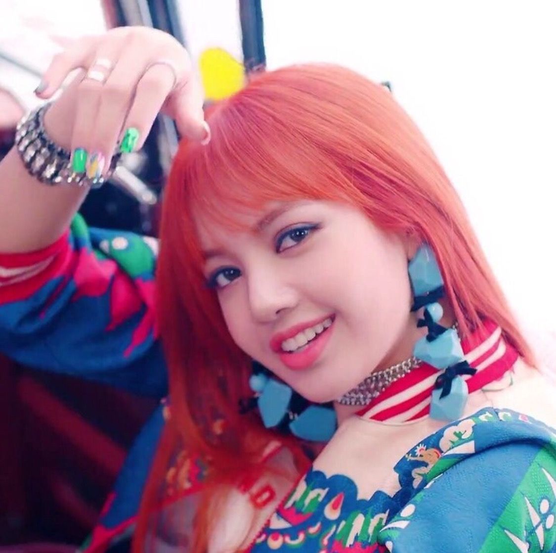 Suốt sự nghiệp Lisa BLACKPINK đến hiện tại đã thay đổi bao nhiêu màu tóc? - Ảnh 1