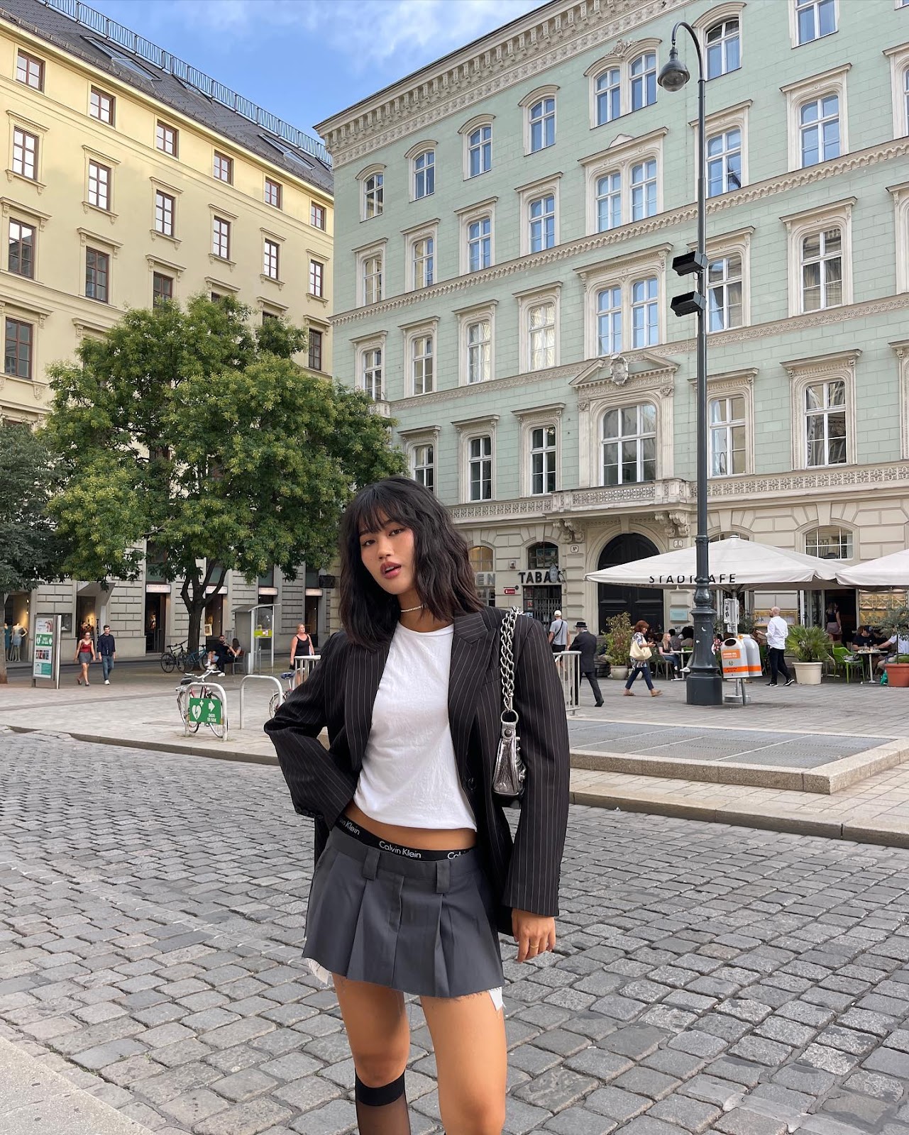 Baby tee là gì mà được Kendall Jenner đến các cô nàng BLACKPINK mê đắm? - Ảnh 4