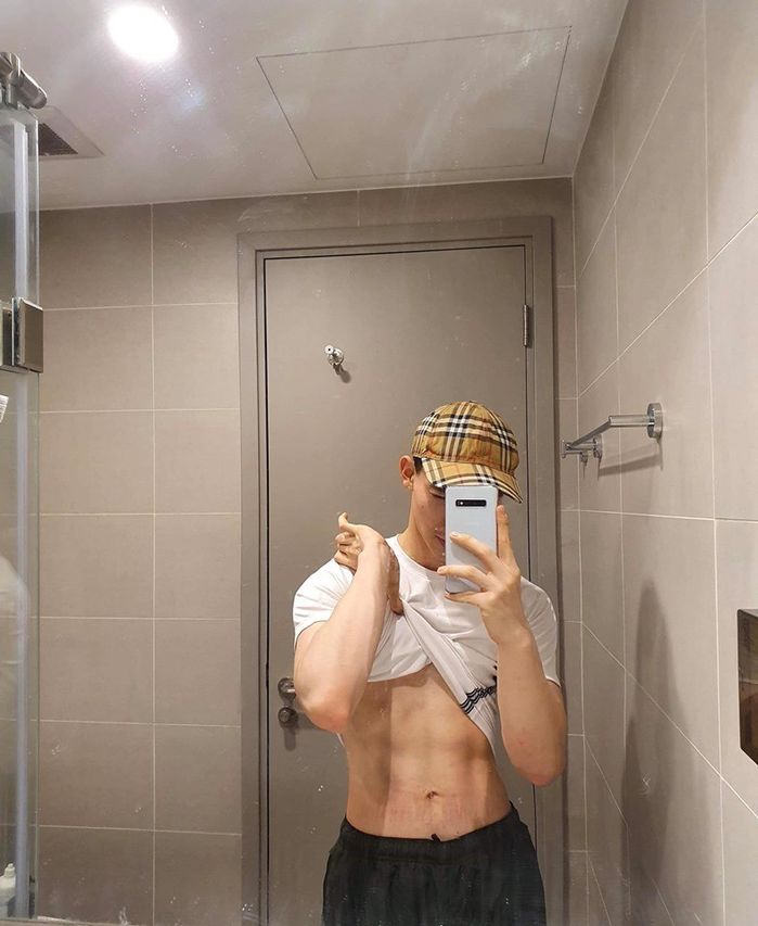Sao nam Vbiz so kè 