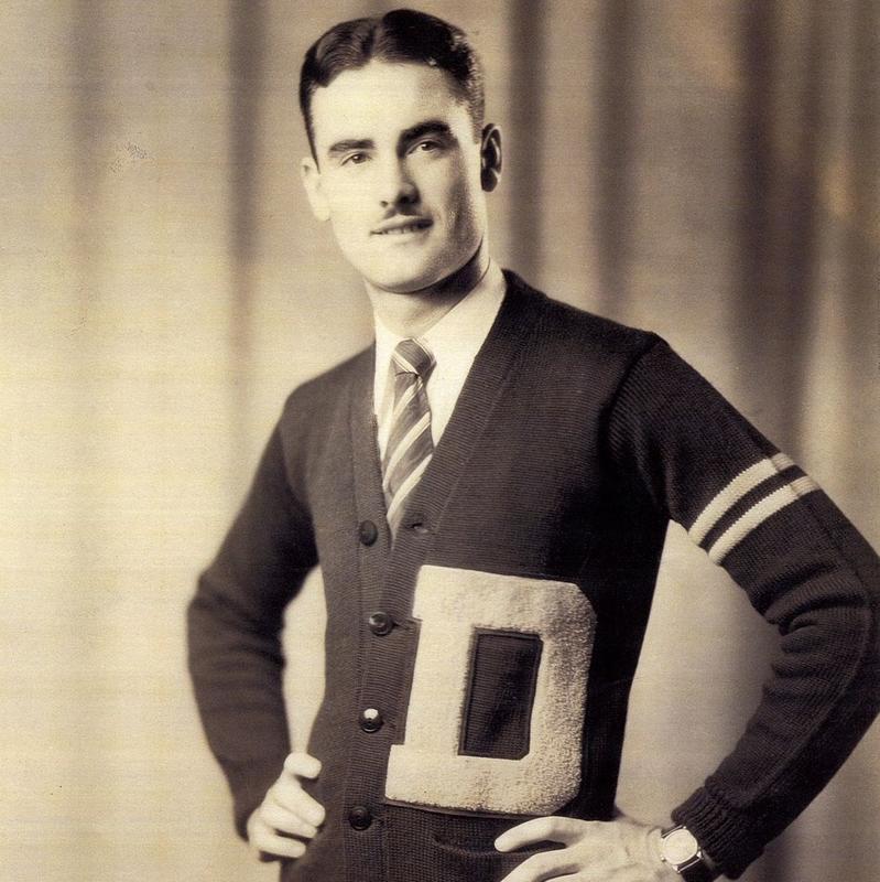 Phân biệt Varsity và Bomber Jacket: Màn 