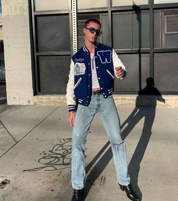 Phân biệt Varsity và Bomber Jacket: Màn 