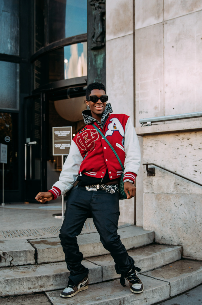 Phân biệt Varsity và Bomber Jacket: Màn 