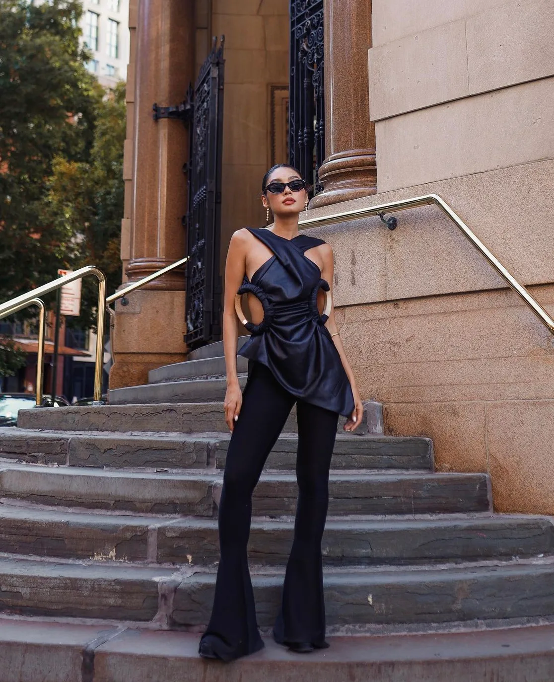 Thảo Nhi Lê xuất ngoại, được truyền thông quốc tế săn đón, tham dự show thời trang cùng Doja Cat - Ảnh 1