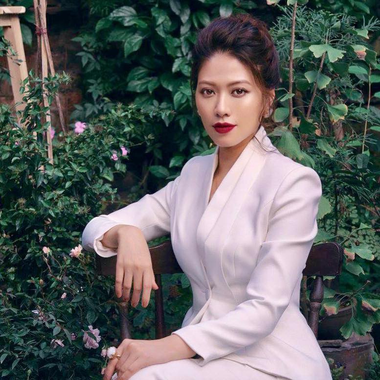 Gu thời trang của BTV Ngọc Trinh 'sành điệu' không thua kém sao Việt