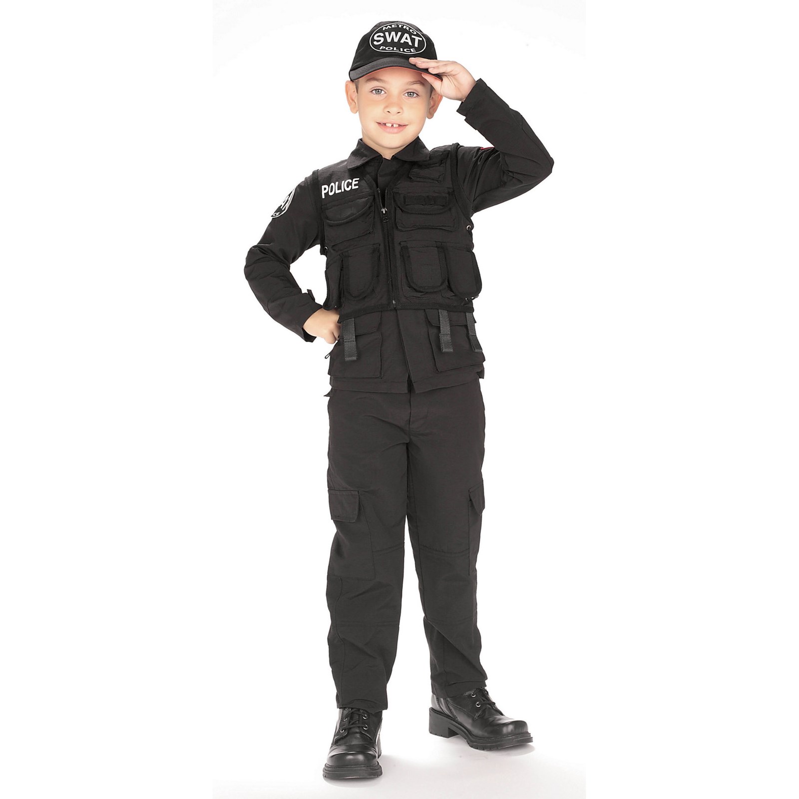Bé trai muốn trở thành thành viên đội đặc nhiệm SWAT tham gia vào các nhiệm vụ giải cứu khó nhằn