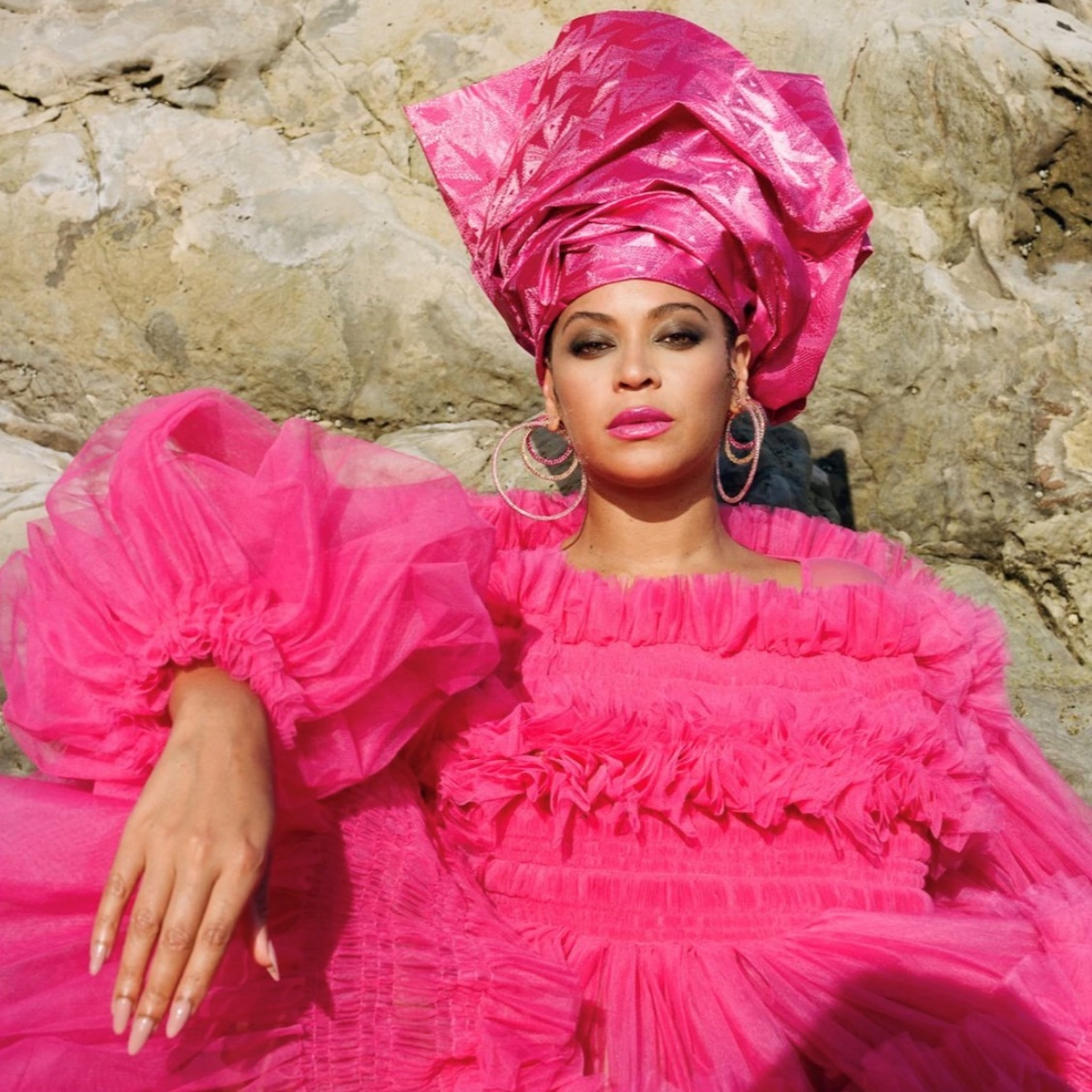 Beyonce vô cùng yêu thích màu hồng fuschia
