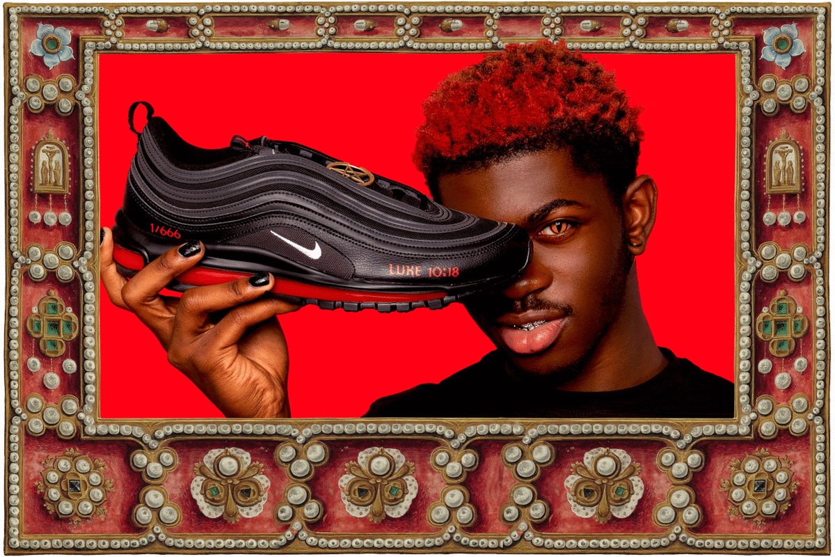 Lil Nas X ra mắt đôi sneakers gợi nhắc đến tôn giáo 