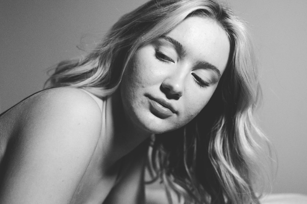 Bí quyết chăm sóc da khô mụn chuẩn khoa học