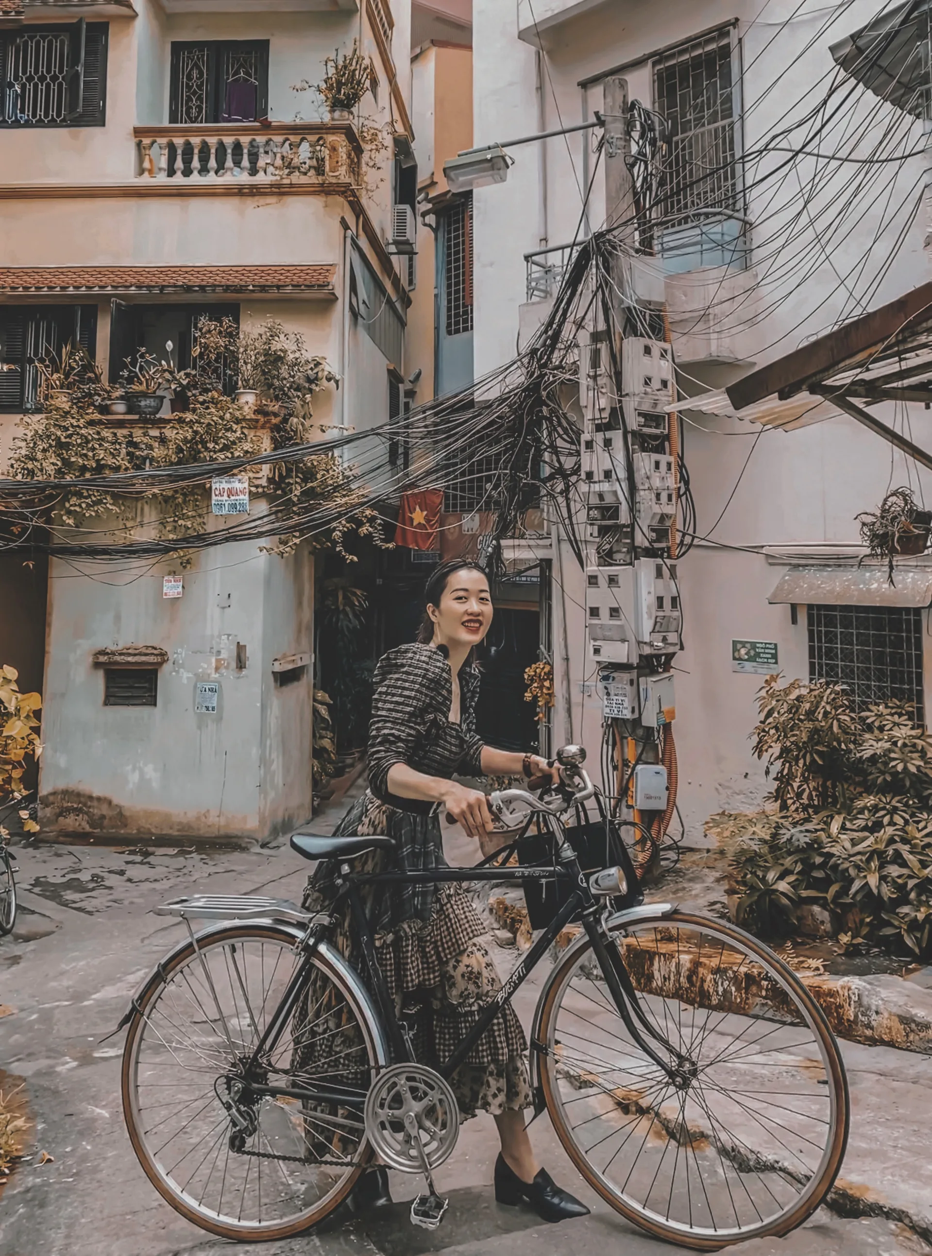 Nữ 8x công sở mê mặc đẹp: 