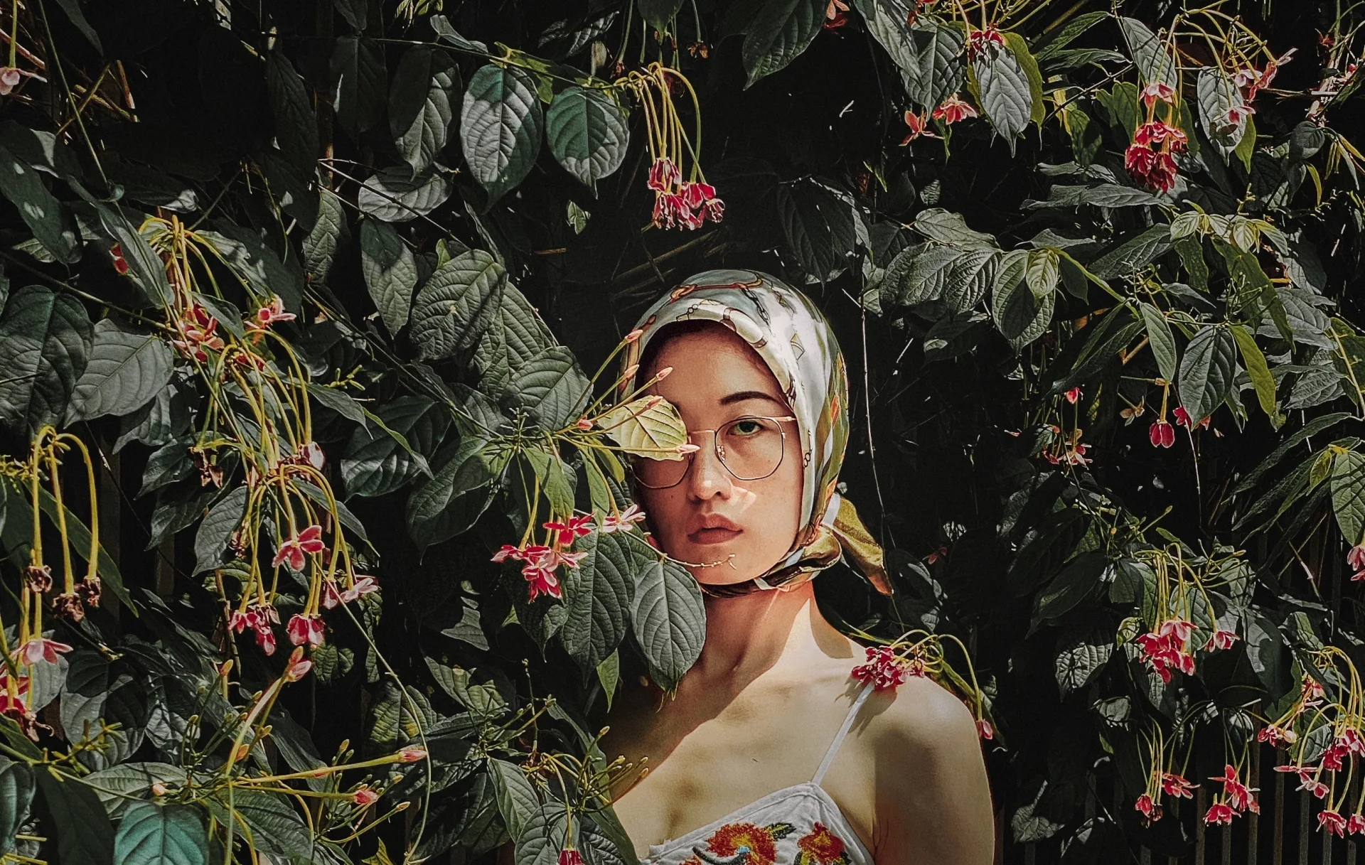 Nữ 8x công sở mê mặc đẹp: 