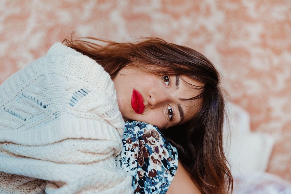 Bạn có biết: Phụ nữ đánh son đỏ sẽ có khả  tìm được người yêu cao hơn?  