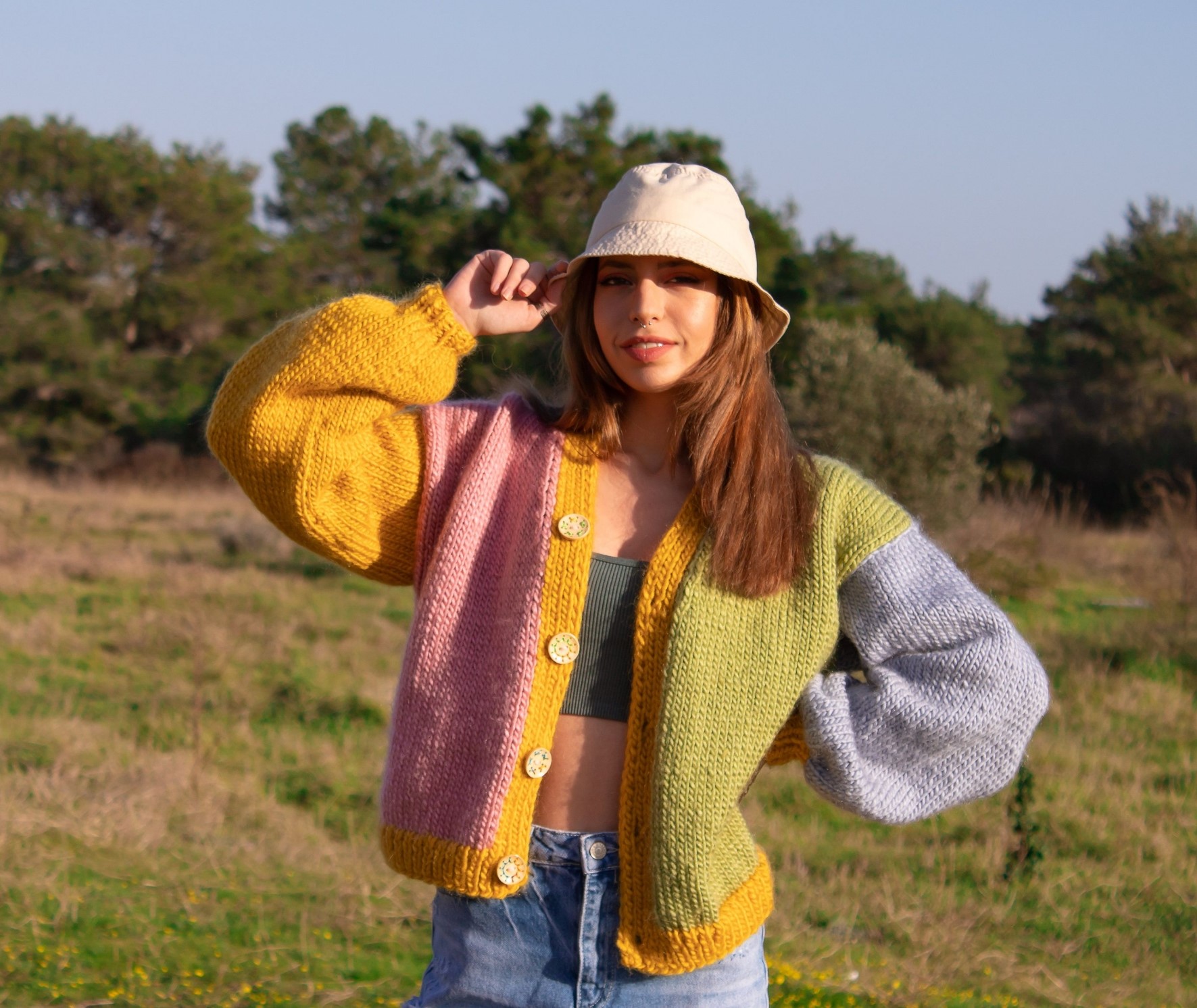 Những mẫu áo cardigan lửng nữ tính, năng động bạn nhất định không thể bỏ qua