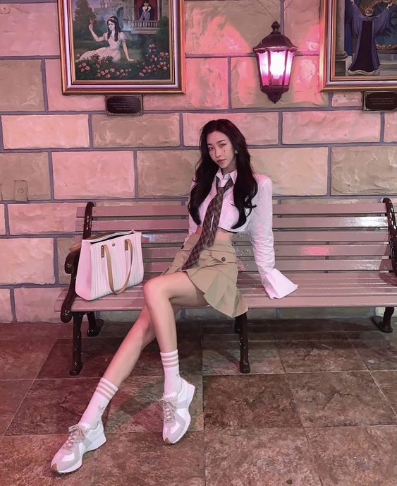 Cập nhật những xu hướng thời trang Hàn Quốc này để có một tủ quần áo như các Ulzzang - Ảnh 1