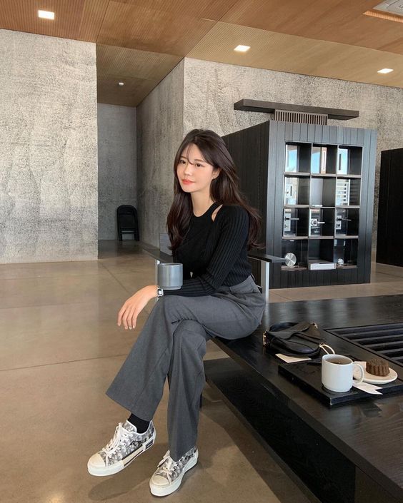 Cập nhật những xu hướng thời trang Hàn Quốc này để có một tủ quần áo như các Ulzzang - Ảnh 1