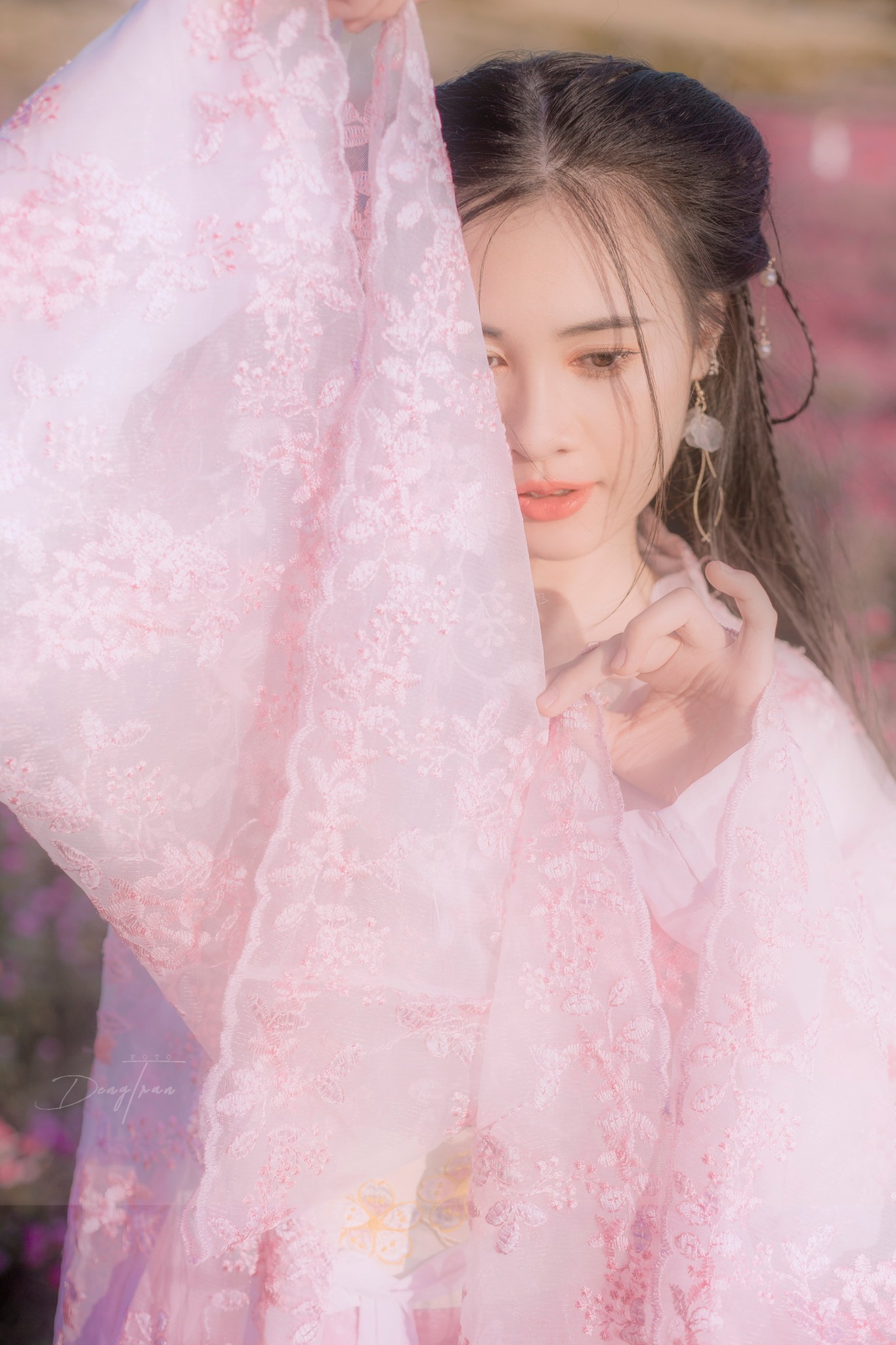 9x theo đuổi phong cách tiểu thư, công chúa Phạm Hồng Vân: 