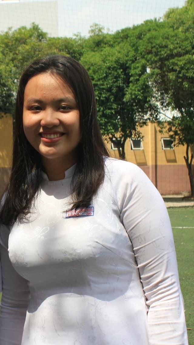 Đọ ảnh mặt mộc Top 3 HHHV Việt Nam 2022: Thủy Tiên từng chi chít mụn - Ảnh 4