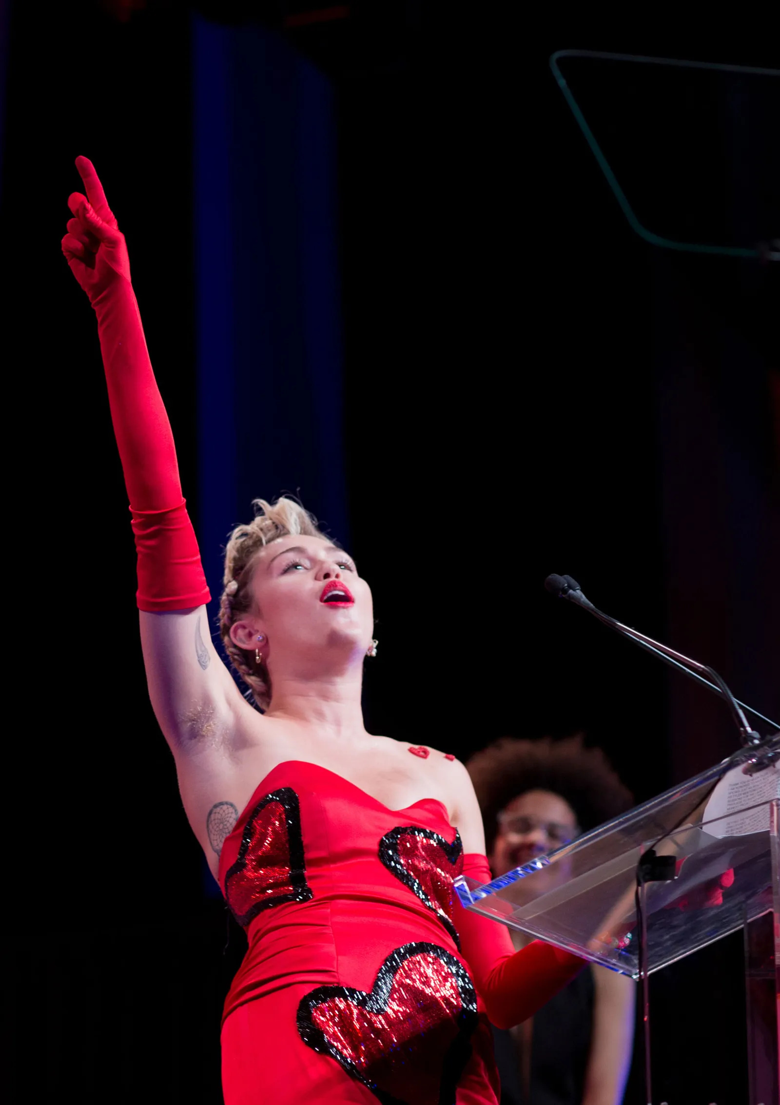 Lông dưới cánh tay là biểu hiện tối thượng của sự tự tin - Ảnh 11