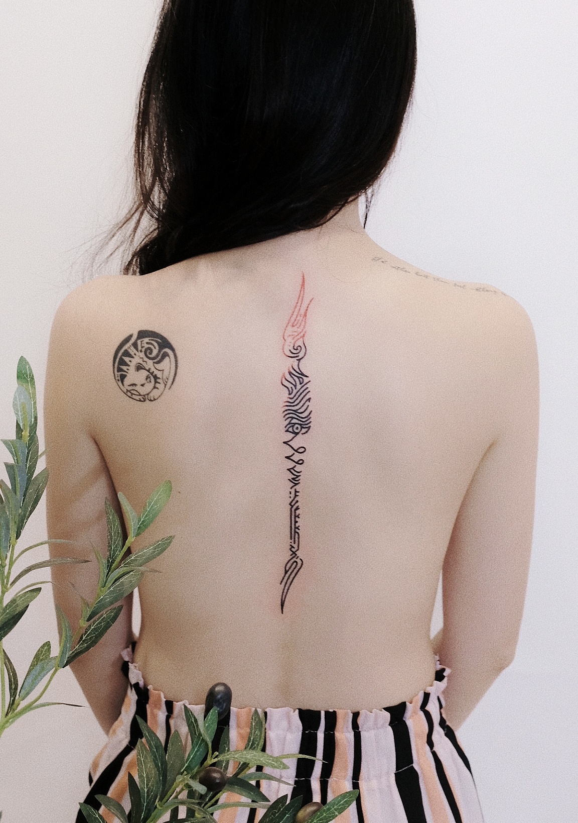 Những hình xăm đẹp đơn giản, mini cho nam, nữ đẹp, ý nghĩa nhất hiện nay - Ảnh 3