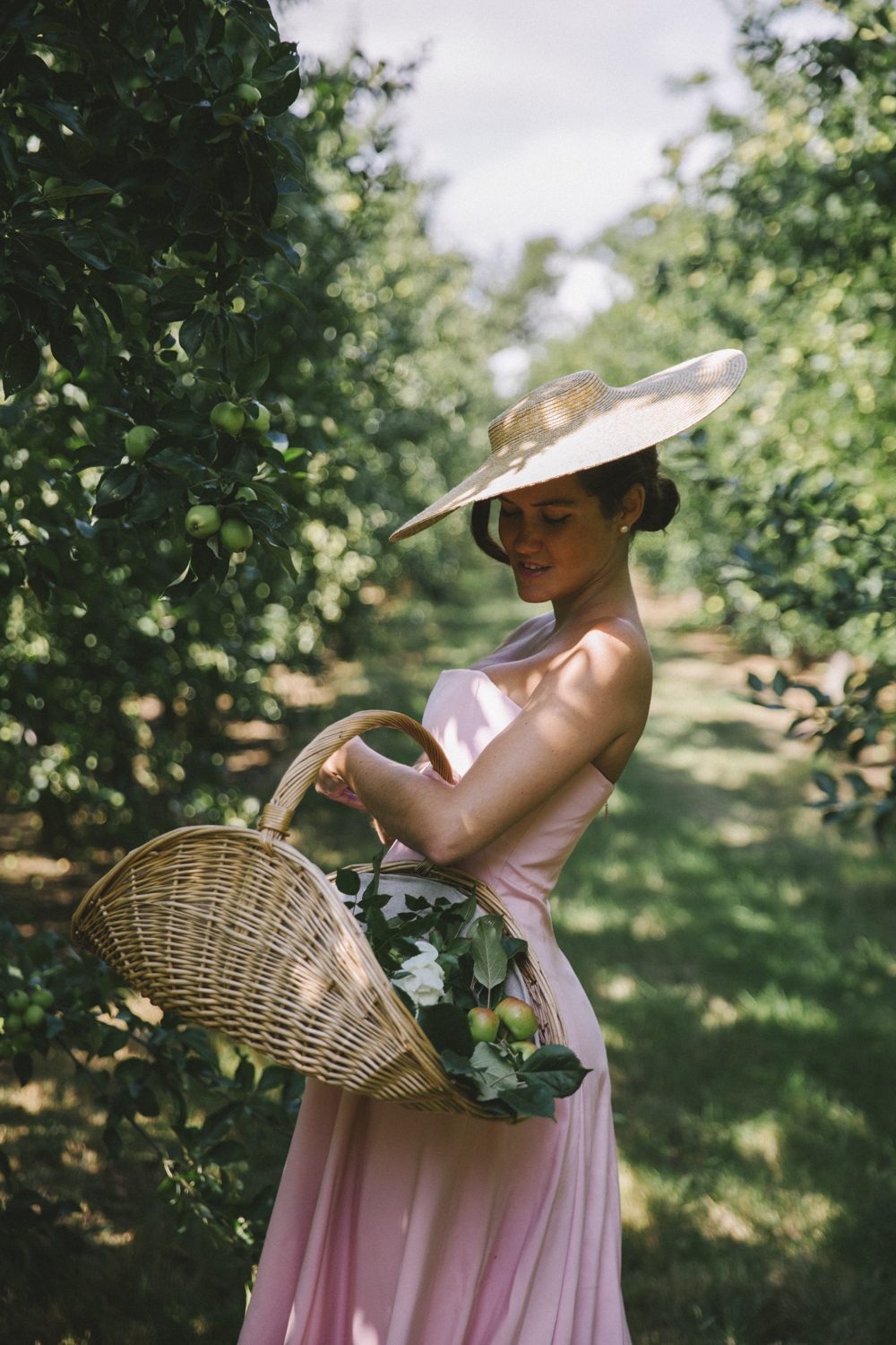 1001 cách tạo dáng chụp ảnh đẹp dành cho hội mê sống ảo - Ảnh 1