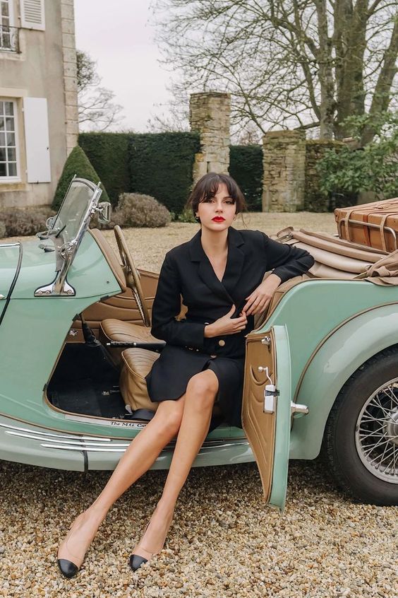 1001 cách tạo dáng chụp ảnh đẹp dành cho hội mê sống ảo - Ảnh 2