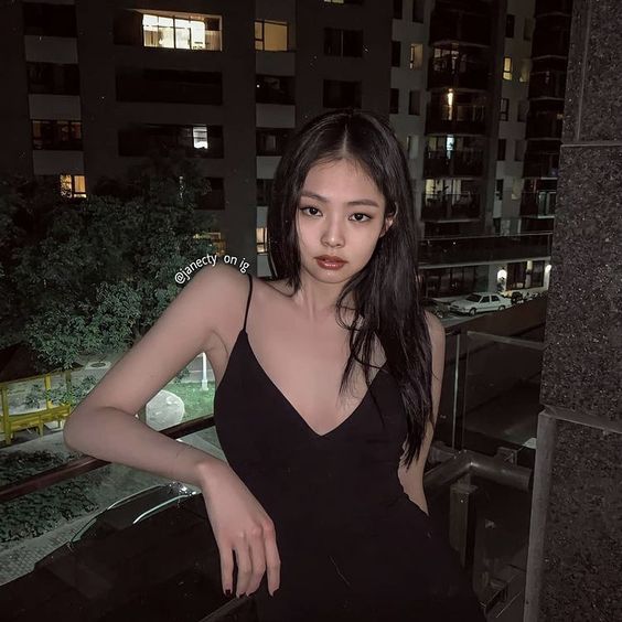 1001 cách tạo dáng chụp ảnh đẹp dành cho hội mê sống ảo - Ảnh 5