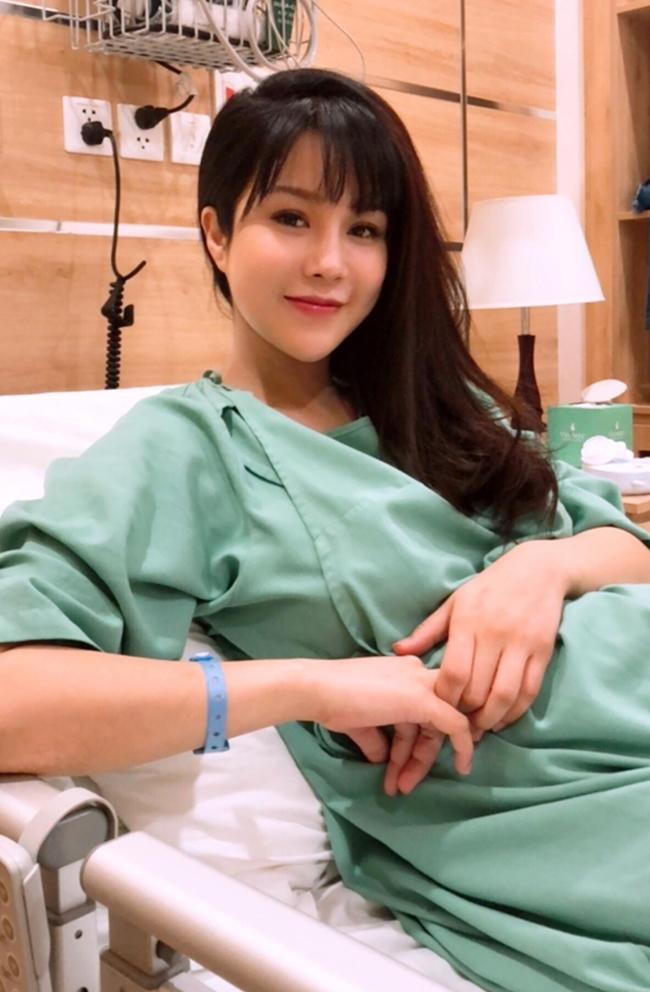 Nhan sắc sao Việt trên bàn đẻ: Mỗi người một vẻ nhưng ai cũng đều xinh đẹp, rạng rỡ - Ảnh 1