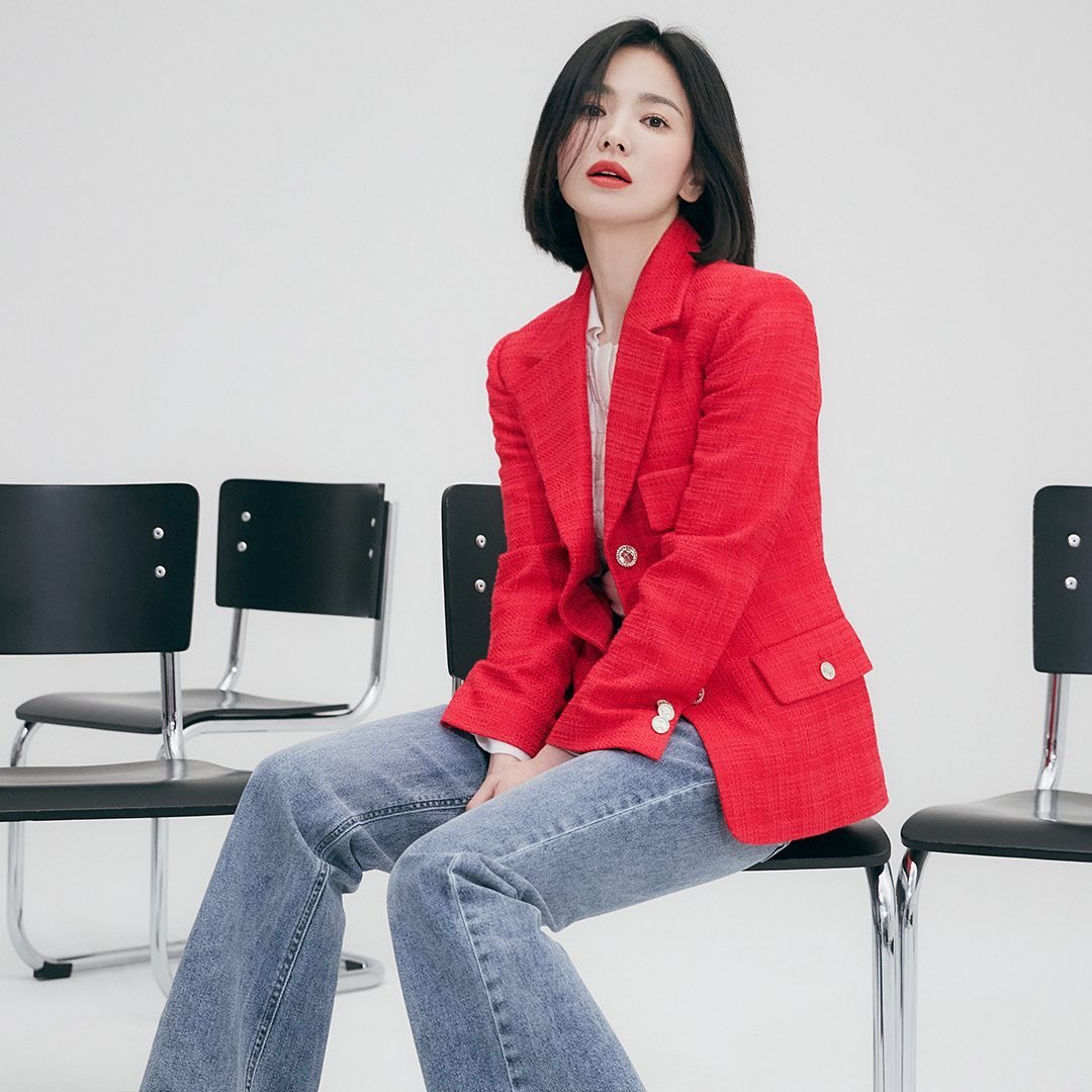 Những set đồ vải tweed đẹp nhất của Song Hye Kyo - Ảnh 12