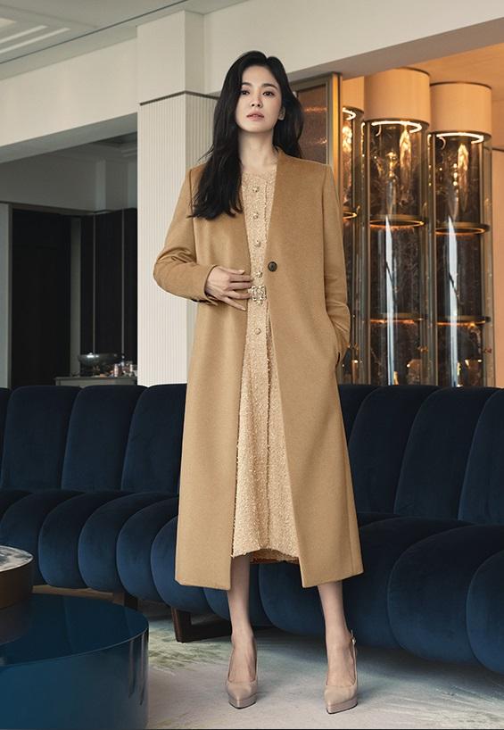 Những set đồ vải tweed đẹp nhất của Song Hye Kyo - Ảnh 1