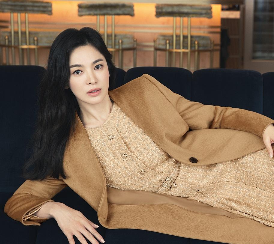 Những set đồ vải tweed đẹp nhất của Song Hye Kyo - Ảnh 2